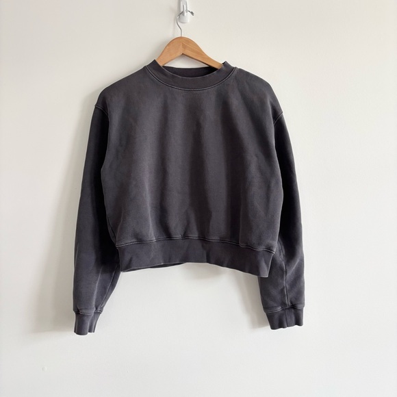 TNA Aritzia Charcoal Gray Crewneck Cropped Sweatshirt - Picture 2 of 12